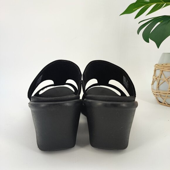 Skechers Women's  Luxe Foam Rumble Black Synthetic Sandals Size 8 - Picture 3 of 8